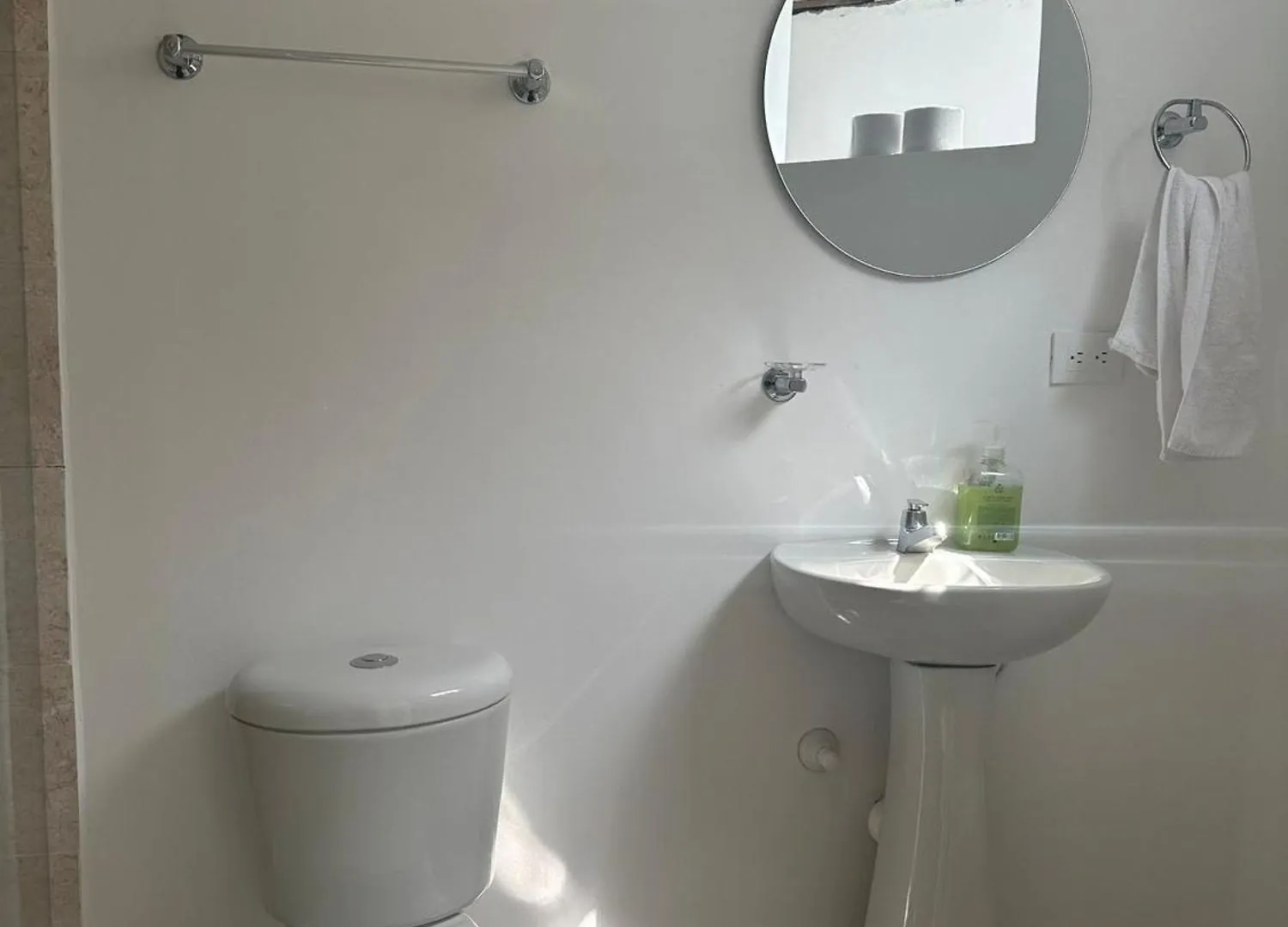 메딜린 Apartamento En Zona Rosa De Laureles 아파트