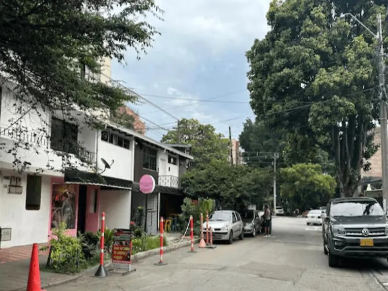 메딜린 Apartamento En Zona Rosa De Laureles 아파트 0*,