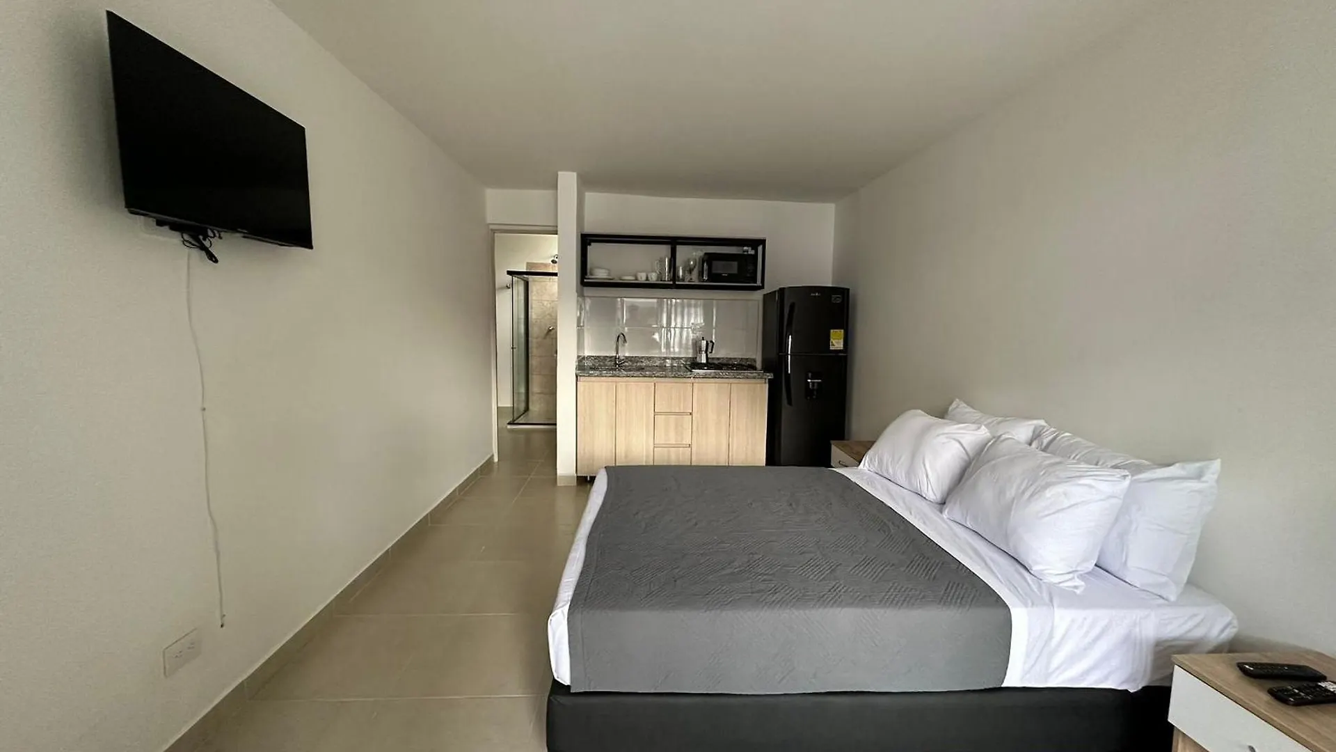 메딜린 Apartamento En Zona Rosa De Laureles 아파트