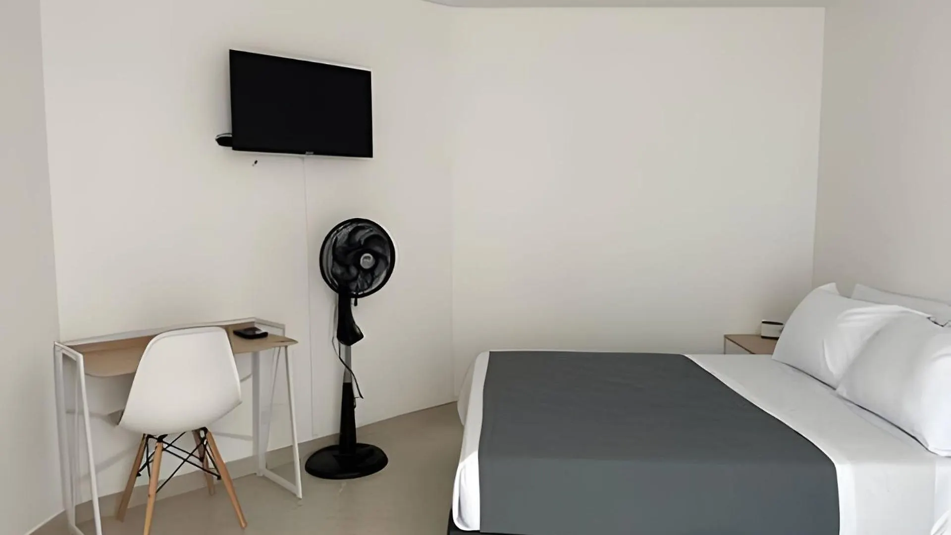 메딜린 Apartamento En Zona Rosa De Laureles 아파트